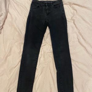 American Eagle Black High Rise Jegging